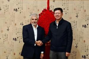 市体育局局长于庆丰会见胡安·萨马兰奇