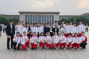 市体育局组织优秀运动员教练员代表参加中国共产党成立105周年庆祝活动